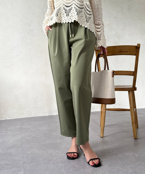 Chez toi（シェトワ）の「360度ストレッチテーパードパンツ（その他パンツ・レディース・オレンジ/ブラック/グレイッシュベージュ/カーキ・FREE）」の4枚目の写真