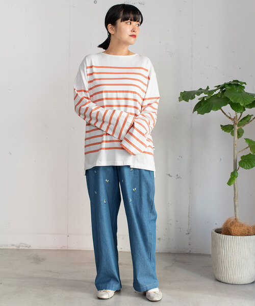 POU DOU DOU(プードゥドゥ)の「<made in INDIA>ボタニカル刺繍デニムストレートパンツ(その他パンツ・レディース・インディゴブルー/ブルー系・M)」の3枚目の写真