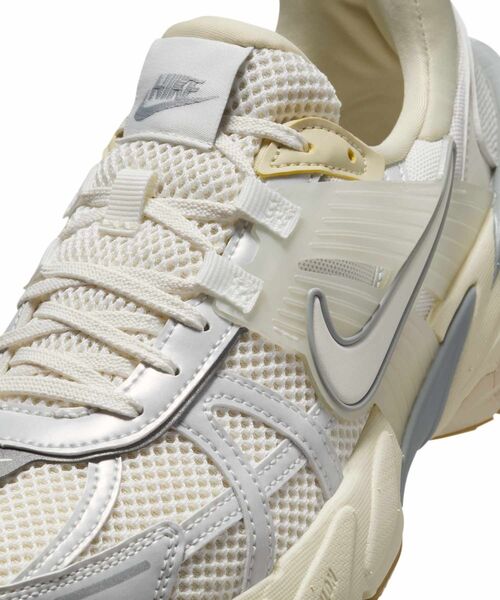 NIKE W V2K RUN SAIL/STAGRN 国内発送 NIKE スニーカー ナイキ W V2K RUN ウィメンズ ラン WHV3917