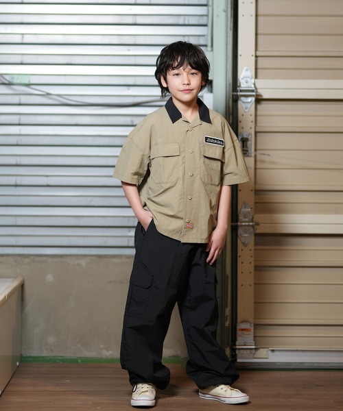 Dickies（ディッキーズ）の「Dickies/ディッキーズ キッズ 半袖 シャツ ボーリングシャツ DK MS NYLON BOWLING SS 81220000（シャツ/ブラウス・キッズ・ブラック/チャコール/ベージュ・160cm/150cm/140cm/130cm）」の7枚目の写真