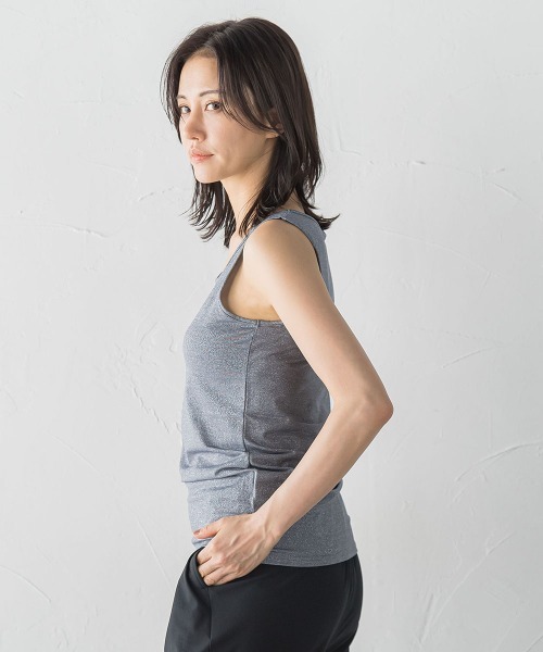 LAUTREAMONT(ロートレアモン)の「ラメタンクトップ≪洗濯機で洗える≫(タンクトップ・レディース・ベージュ/オフホワイト/ブラック/ライトグレー・9号)」の10枚目の写真