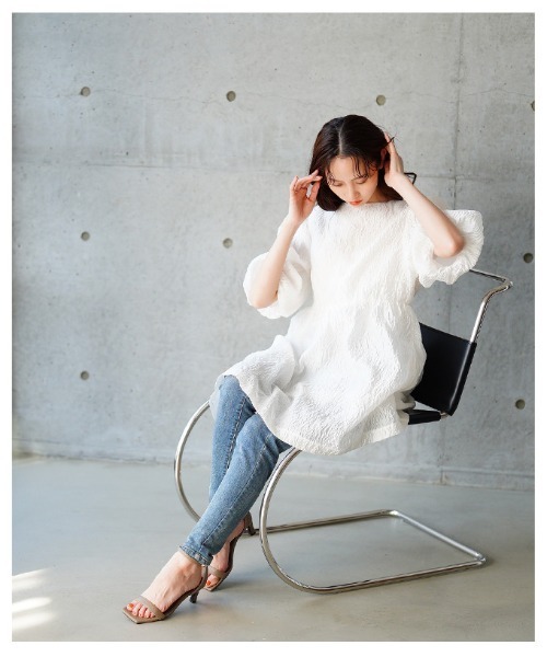 Sawa a la mode(サワアラモード)の「バックリボンパフスリーブジャガードワンピース(ワンピース・レディース・ホワイト/ブラック・FREE)」の19枚目の写真