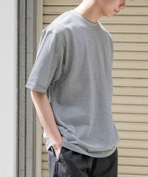 FORK&SPOON(フォークアンドスプーン)の「FORK&SPOON マルチカラーボーダーTシャツ(Tシャツ/カットソー・メンズ・グリーン/ブラック/ネイビー・4/5)」の4枚目の写真