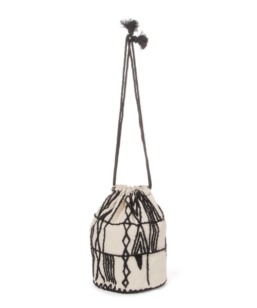 BAYFLOW（ベイフロー）の「サガラ刺繍巾着バッグ（ハンドバッグ・レディース・ブラック/ブラウン・FREE）」の8枚目の写真