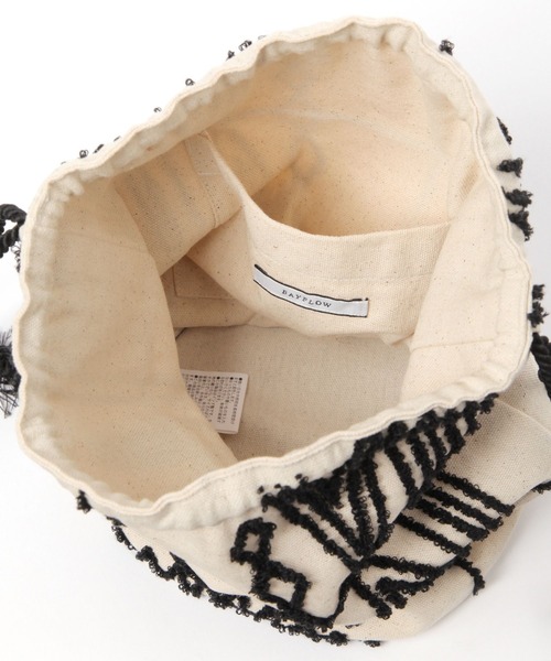 BAYFLOW（ベイフロー）の「サガラ刺繍巾着バッグ（ハンドバッグ・レディース・ブラック/ブラウン・FREE）」の16枚目の写真