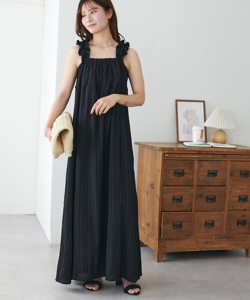 セール】【後ろ姿まで抜かりなく♪】ギャザーノースリワンピース《WEB