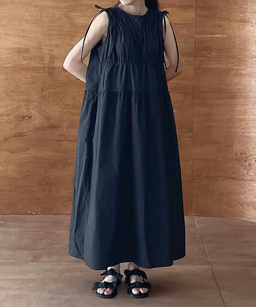 セール】シャーリングギャザーノースリーブワンピース