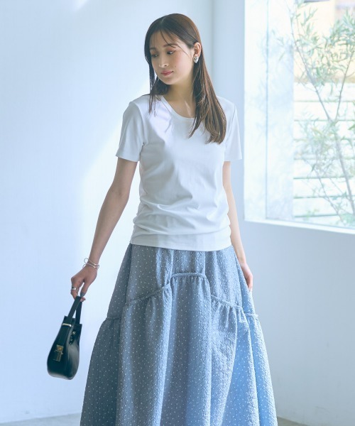 slattgir(スラットジール)の「高身長 UネックTシャツ(トールサイズ)Essenave≪動画あり≫(Tシャツ/カットソー・レディース・オフホワイト/スミクロ・5L/M/L/LL/3L/4L)」の17枚目の写真