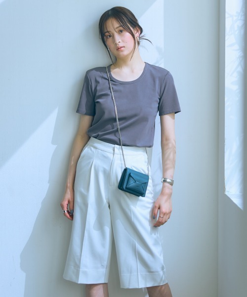 slattgir(スラットジール)の「高身長 UネックTシャツ(トールサイズ)Essenave≪動画あり≫(Tシャツ/カットソー・レディース・オフホワイト/スミクロ・5L/M/L/LL/3L/4L)」の12枚目の写真