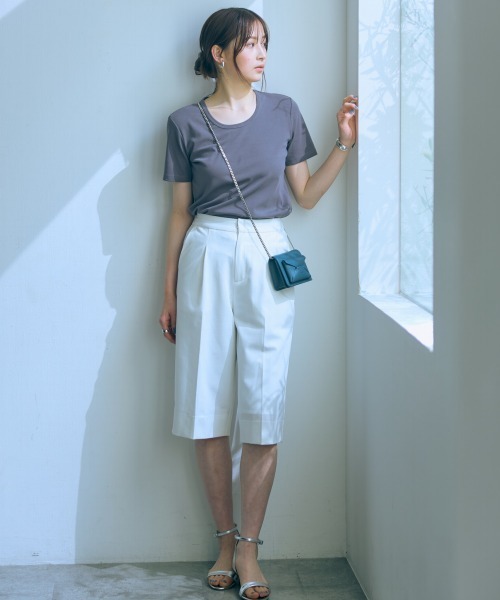 slattgir(スラットジール)の「高身長 UネックTシャツ(トールサイズ)Essenave≪動画あり≫(Tシャツ/カットソー・レディース・オフホワイト/スミクロ・5L/M/L/LL/3L/4L)」の11枚目の写真