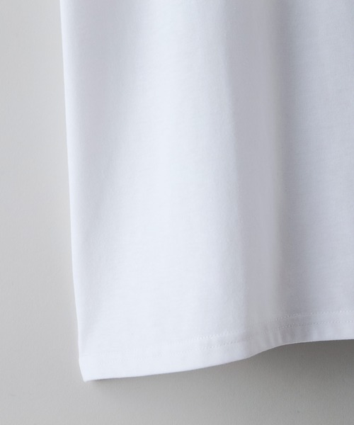 OUTDOOR EXCHANGE(アウトドアエクスチェンジ)の「【OUTDOOR EXCHANGE/アウトドアエクスチェンジ】×【ZERO STAIN/ゼロステイン】コラボ モックネック ポケット付 Tシャツ(Tシャツ/カットソー・メンズ・オフホワイト/ホワイト・LARGE/MEDIUM)」の5枚目の写真