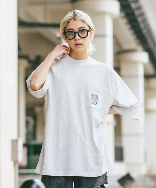 OUTDOOR EXCHANGE(アウトドアエクスチェンジ)の「【OUTDOOR EXCHANGE/アウトドアエクスチェンジ】×【ZERO STAIN/ゼロステイン】コラボ モックネック ポケット付 Tシャツ(Tシャツ/カットソー・メンズ・オフホワイト/ホワイト・LARGE/MEDIUM)」の10枚目の写真