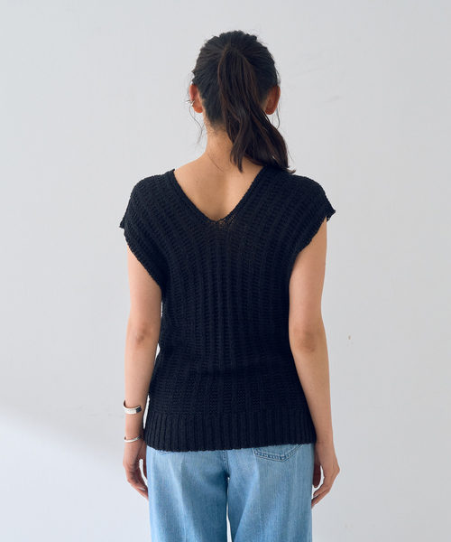 Rouge vif（ルージュヴィフ）の「麻混ニットレースアップベスト（ベスト・レディース・アイボリー/ブラック・フリー）」の17枚目の写真