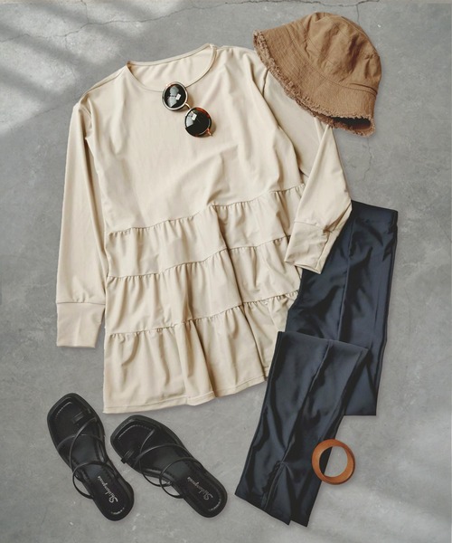 OSYAREVO（オシャレボ）の「水着 レディース 体型カバー ラッシュガード 紫外線カット率 99％以上 UPF50+ uvカット フィットネス 水陸両用 フレア ラッシュレギンス セットアップ（ラッシュガード・レディース・ホワイト系その他/ブラック系その他/ネイビー系/グレー/アイボリー/モカ・MEDIUM/LARGE/X-LARGE）」の2枚目の写真