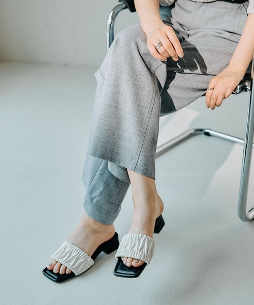 LEPSIM（レプシィム）の「ギャザーミュール　494441（サンダル・レディース・シルバー系その他/アイボリー・MEDIUM/LARGE）」の6枚目の写真