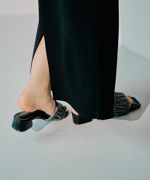 LEPSIM（レプシィム）の「ギャザーミュール　494441（サンダル・レディース・シルバー系その他/アイボリー・MEDIUM/LARGE）」の11枚目の写真