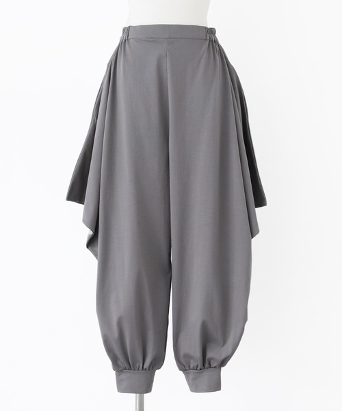 ▶︎PLEATS PLEASE変形サルエルパンツ サイズ3 ＊極美品◀︎ 機能素材】『変形サルエルパンツ』（その他パンツ）｜kOhAKU