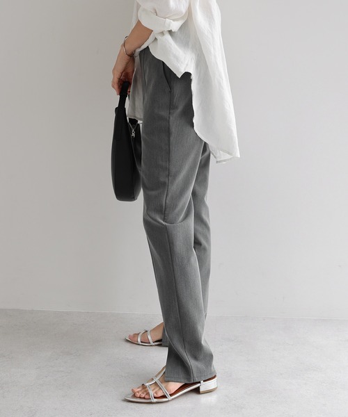 evernavy(エバーネイビー)の「スリットストレートパンツ(その他パンツ・レディース・ブラック/チャコールグレー・S/M/L)」の14枚目の写真