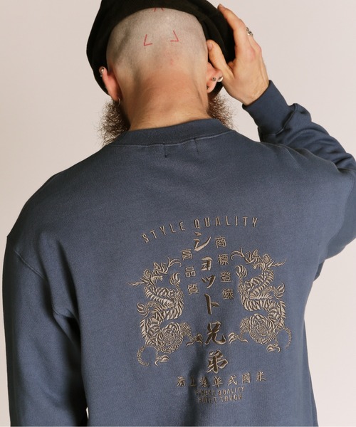 Schott(ショット)の「Schott/ショット/ADVERTISEMENT DRAGON CREW SWEAT/アドバタイズメント ドラゴン クルースウェット(スウェット・メンズ・ネイビー/ブルーグレー/ブラック・L/M/2XL/XL)」の3枚目の写真