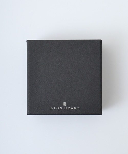 LION HEART(ライオンハート)の「LION HEART THE EDGE エングレイブカッティングフープピアス スペシャルパッケージ(ピアス(片耳用)・メンズ・シルバー・ONE SIZE)」の9枚目の写真