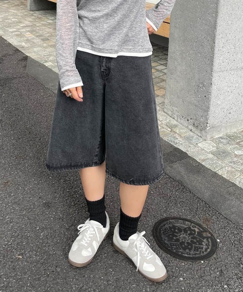 COLONY 2139(コロニートゥーワンスリーナイン)の「ハーフデニムパンツ(デニムパンツ・レディース・ネイビー/ブラック/ブルー・SMALL/MEDIUM/LARGE)」の2枚目の写真