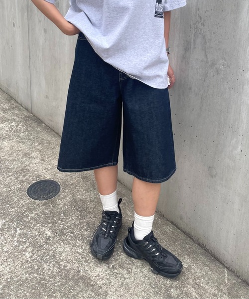 COLONY 2139(コロニートゥーワンスリーナイン)の「ハーフデニムパンツ(デニムパンツ・レディース・ネイビー/ブラック/ブルー・SMALL/MEDIUM/LARGE)」の19枚目の写真