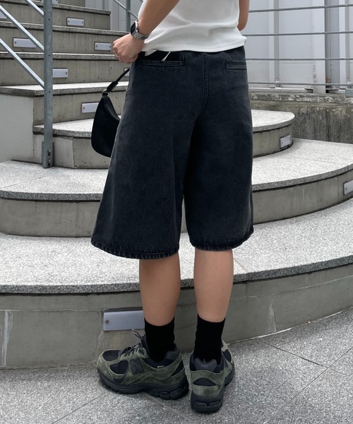 COLONY 2139(コロニートゥーワンスリーナイン)の「ハーフデニムパンツ(デニムパンツ・レディース・ネイビー/ブラック/ブルー・SMALL/MEDIUM/LARGE)」の13枚目の写真