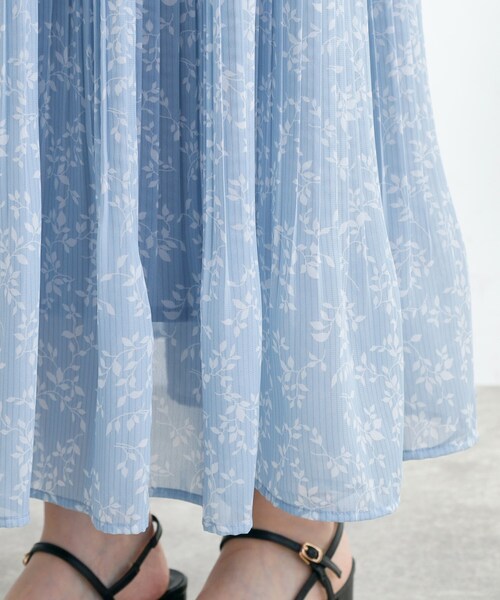 grove（グローブ）の「夏の主役シフォンプリントプリーツワンピース（ワンピース・レディース・ブラック系その他/ブラウン系その他2/サックスブルー系/ブラック系1・02/03/01/04/05）」の18枚目の写真