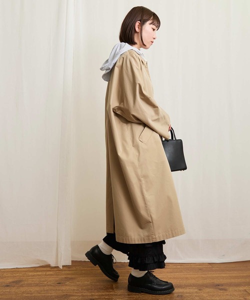 fig London(フィグロンドン)の「Gabardine Phebe coat(ステンカラーコート・レディース・カーキ/ベージュ・FREE)」の8枚目の写真