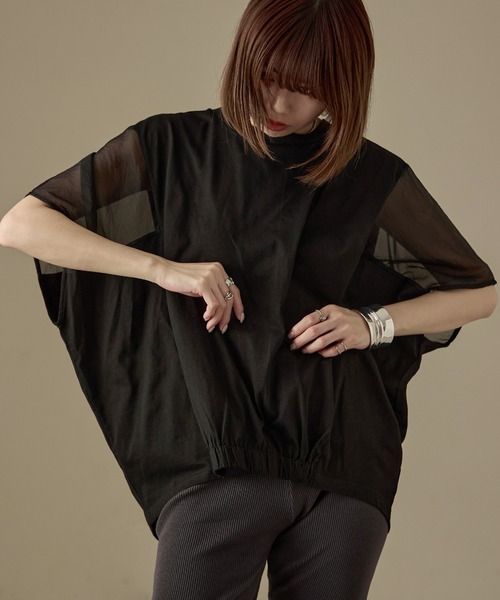 Fashion Letter(ファッションレター)の「オーガンジースリーブ コクーンプルオーバー(Tシャツ/カットソー・レディース・カーキ/グレイッシュベージュ/ブラック/オフホワイト・M)」の2枚目の写真