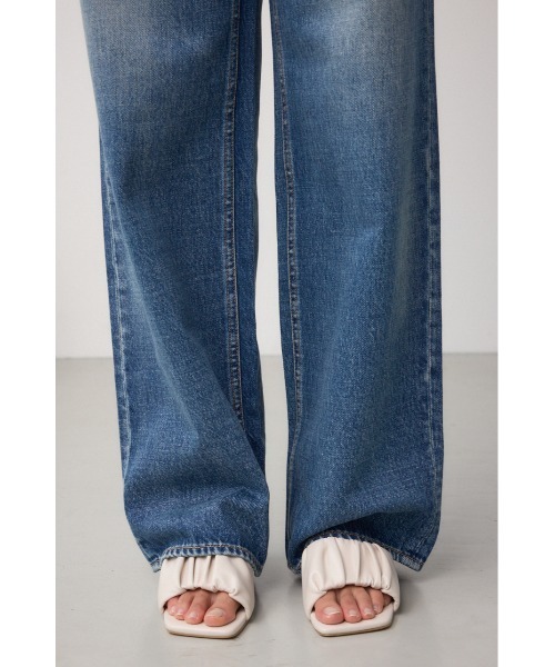 AZUL by moussy（アズールバイマウジー）の「C/T冷感イージーワイドデニム（デニムパンツ・レディース・ブルー/ダークブルー・SMALL/MEDIUM/LARGE）」の14枚目の写真