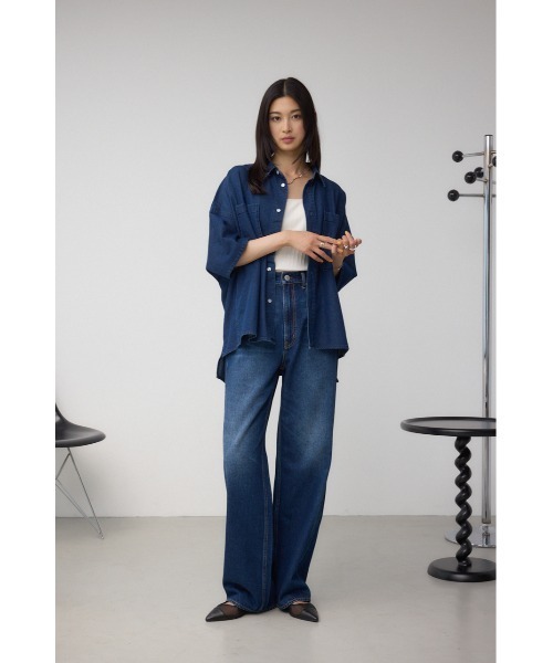 AZUL by moussy（アズールバイマウジー）の「C/T冷感イージーワイドデニム（デニムパンツ・レディース・ブルー/ダークブルー・SMALL/MEDIUM/LARGE）」の12枚目の写真