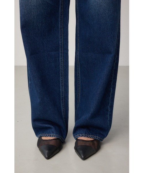 AZUL by moussy（アズールバイマウジー）の「C/T冷感イージーワイドデニム（デニムパンツ・レディース・ブルー/ダークブルー・SMALL/MEDIUM/LARGE）」の4枚目の写真