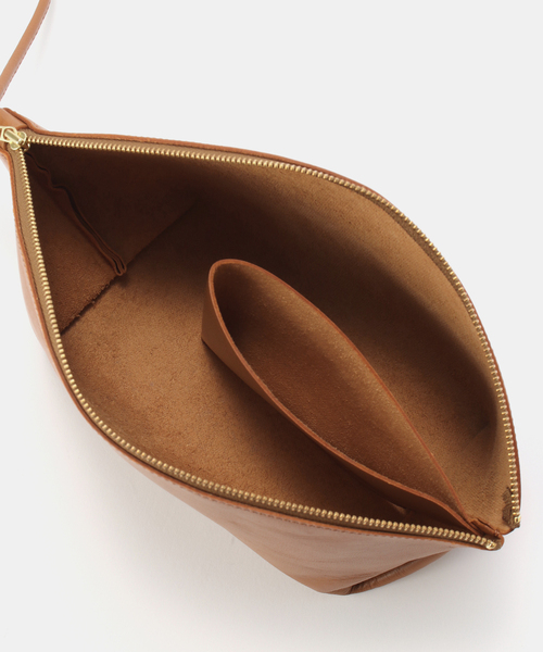 AP STUDIO（エーピーストゥディオ）の「【DAWN/ダン】DEERSKIN CLUTCH BAG（クラッチバッグ・レディース・キャメル・FREE）」の8枚目の写真