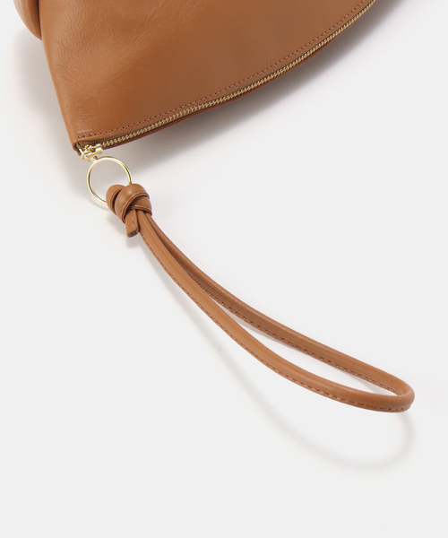 AP STUDIO（エーピーストゥディオ）の「【DAWN/ダン】DEERSKIN CLUTCH BAG（クラッチバッグ・レディース・キャメル・FREE）」の9枚目の写真