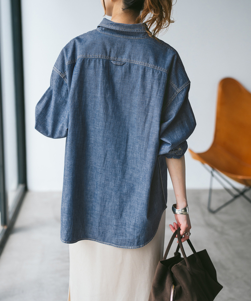 Spick & Span（スピックアンドスパン）の「Levi’s/リーバイス 別注SMU LS ZANDT CROPPED SHIRT（シャツ/ブラウス・レディース・ブルー・X-SMALL/MEDIUM）」の16枚目の写真