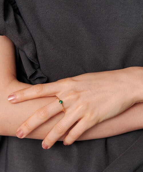 BAITS（ベイツ）の「＜BAITS＞カラーストーン リング（リング・レディース・ライトピンク/ケリーグリーン/レッド・11）」の2枚目の写真