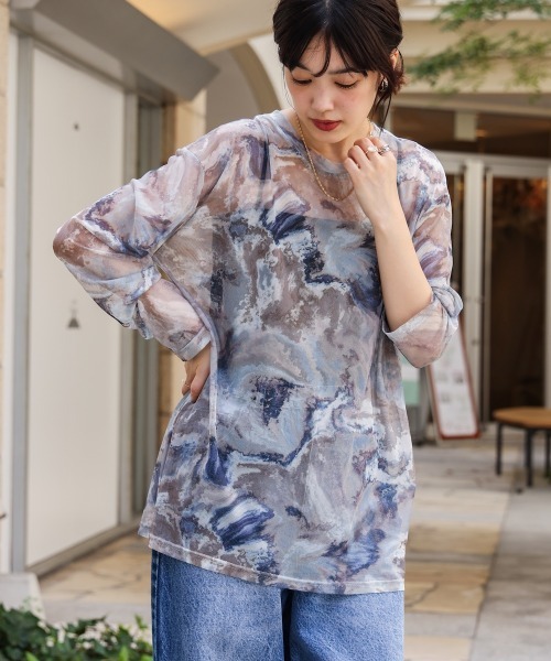 Bou Jeloud(ブージュルード)の「ニュアンス柄シアーインナー(Tシャツ/カットソー・レディース・カーキ/ブルー/ブラック・FREE)」の1枚目の写真