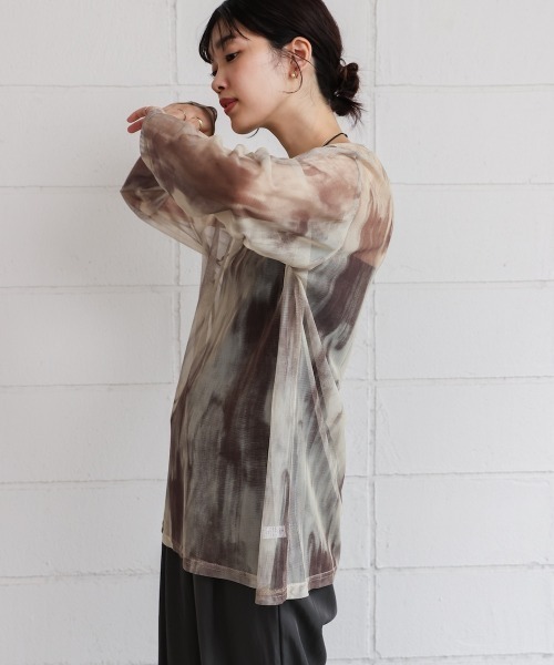 Bou Jeloud(ブージュルード)の「ニュアンス柄シアーインナー(Tシャツ/カットソー・レディース・カーキ/ブルー/ブラック・FREE)」の17枚目の写真