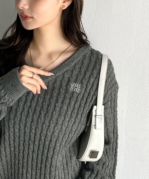 mily bilet(ミウィビレット)の「【mily bilet】一枚着るだけで、重ね着風。シャツレイヤード風ロゴ刺繍リブニットプルオーバー(長袖)(ニット/セーター・レディース・アイボリー/ブラウン/ネイビー/チャコールグレー・LARGE/MEDIUM/SMALL/X-LARGE)」の21枚目の写真