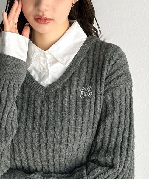 mily bilet(ミウィビレット)の「【mily bilet】一枚着るだけで、重ね着風。シャツレイヤード風ロゴ刺繍リブニットプルオーバー(長袖)(ニット/セーター・レディース・アイボリー/ブラウン/ネイビー/チャコールグレー・LARGE/MEDIUM/SMALL/X-LARGE)」の9枚目の写真