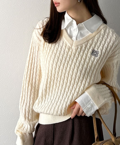 mily bilet(ミウィビレット)の「【mily bilet】一枚着るだけで、重ね着風。シャツレイヤード風ロゴ刺繍リブニットプルオーバー(長袖)(ニット/セーター・レディース・アイボリー/ブラウン/ネイビー/チャコールグレー・LARGE/MEDIUM/SMALL/X-LARGE)」の14枚目の写真