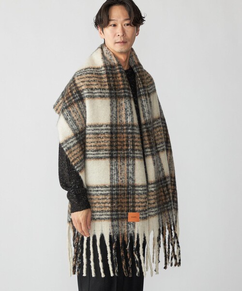 SHIPS(シップス)の「【WEB限定】SHIPS: ブークレ ボリューム マフラー (チェック)(マフラー・メンズ・ナチュラル/ブルー/ブラウン・ONE SIZE)」の3枚目の写真