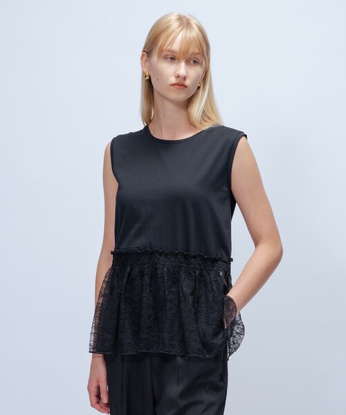 cloenc(クロエンス)の「【マシンウォッシュ】レースペプラムカットソー(Tシャツ/カットソー・レディース・オフホワイト/ブラック・02)」の2枚目の写真