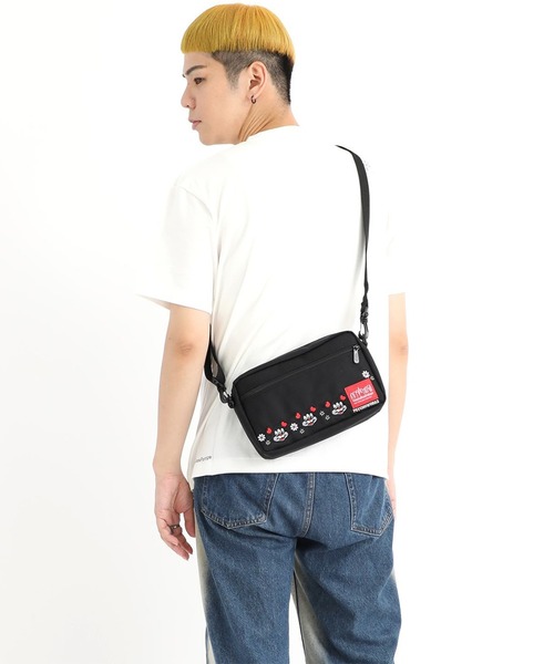 Manhattan Portage(マンハッタンポーテージ)の「Manhattan Portage/マンハッタンポーテージ ショルダーバッグ "KOUSUKE SHIMIZU" Jogger(L)JPN PSYCHOWORKS MP1404LKOSK(ショルダーバッグ・メンズ・ブラック×レッド・FREE)」の10枚目の写真