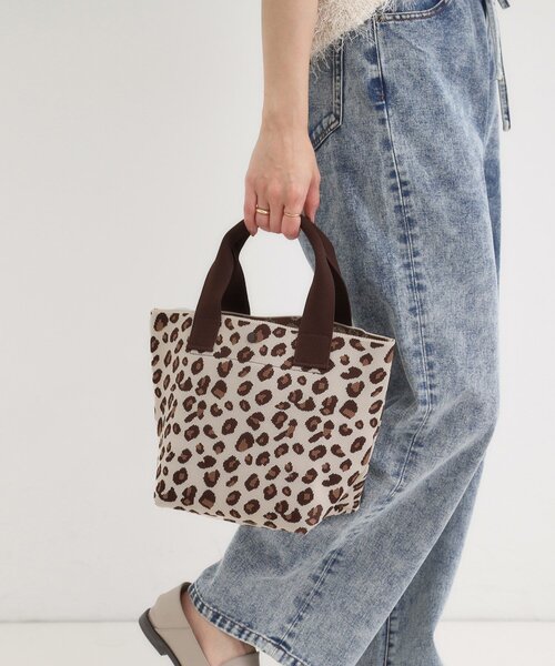 SHOO・LA・RUE（シューラルー）の「ニットランチトートバッグ（トートバッグ・レディース・ブラック系3/ダークブラウン系5/ブラック系2/ブラウン系その他4・00）」の9枚目の写真