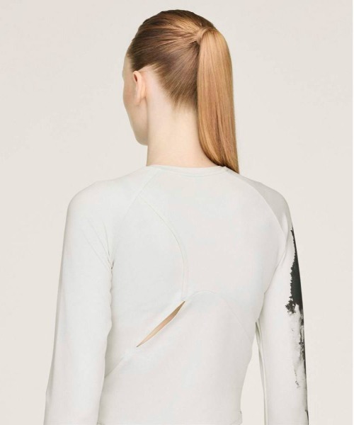 Y-3(ワイスリー)の「Y-3 CROP LS(Tシャツ/カットソー・レディース・グレー系その他・SMALL/MEDIUM/LARGE/X-SMALL)」の5枚目の写真