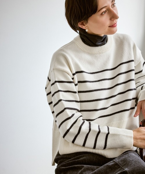 ROPE' PICNIC(ロペピクニック)の「【新色追加】着丈が選べるクルーネックサイドスリットニットプルオーバー/イージーケア(ニット/セーター・レディース・ブラック/ライトグレー/レッド/キナリ/ラベンダー/ホワイト系その他5/ブルー/ダークブラウン・M/TM)」の3枚目の写真