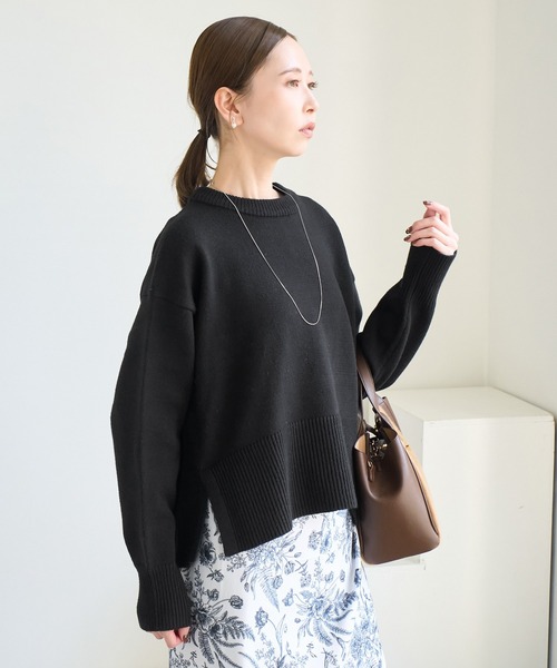 ROPE' PICNIC(ロペピクニック)の「【新色追加】着丈が選べるクルーネックサイドスリットニットプルオーバー/イージーケア(ニット/セーター・レディース・ブラック/ライトグレー/レッド/キナリ/ラベンダー/ホワイト系その他5/ブルー/ダークブラウン・M/TM)」の10枚目の写真