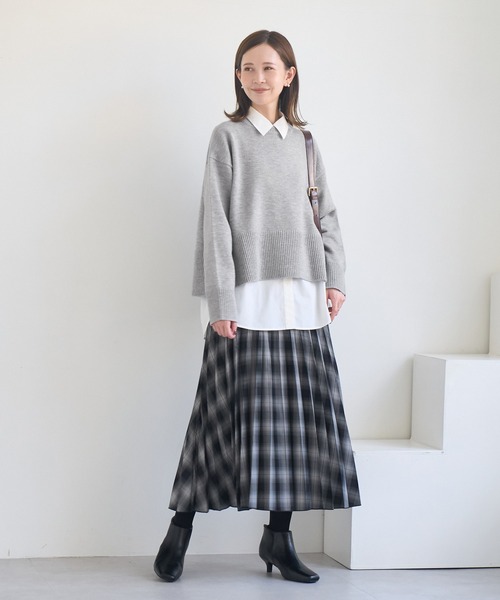 ROPE' PICNIC(ロペピクニック)の「【新色追加】着丈が選べるクルーネックサイドスリットニットプルオーバー/イージーケア(ニット/セーター・レディース・ブラック/ライトグレー/レッド/キナリ/ラベンダー/ホワイト系その他5/ブルー/ダークブラウン・M/TM)」の18枚目の写真